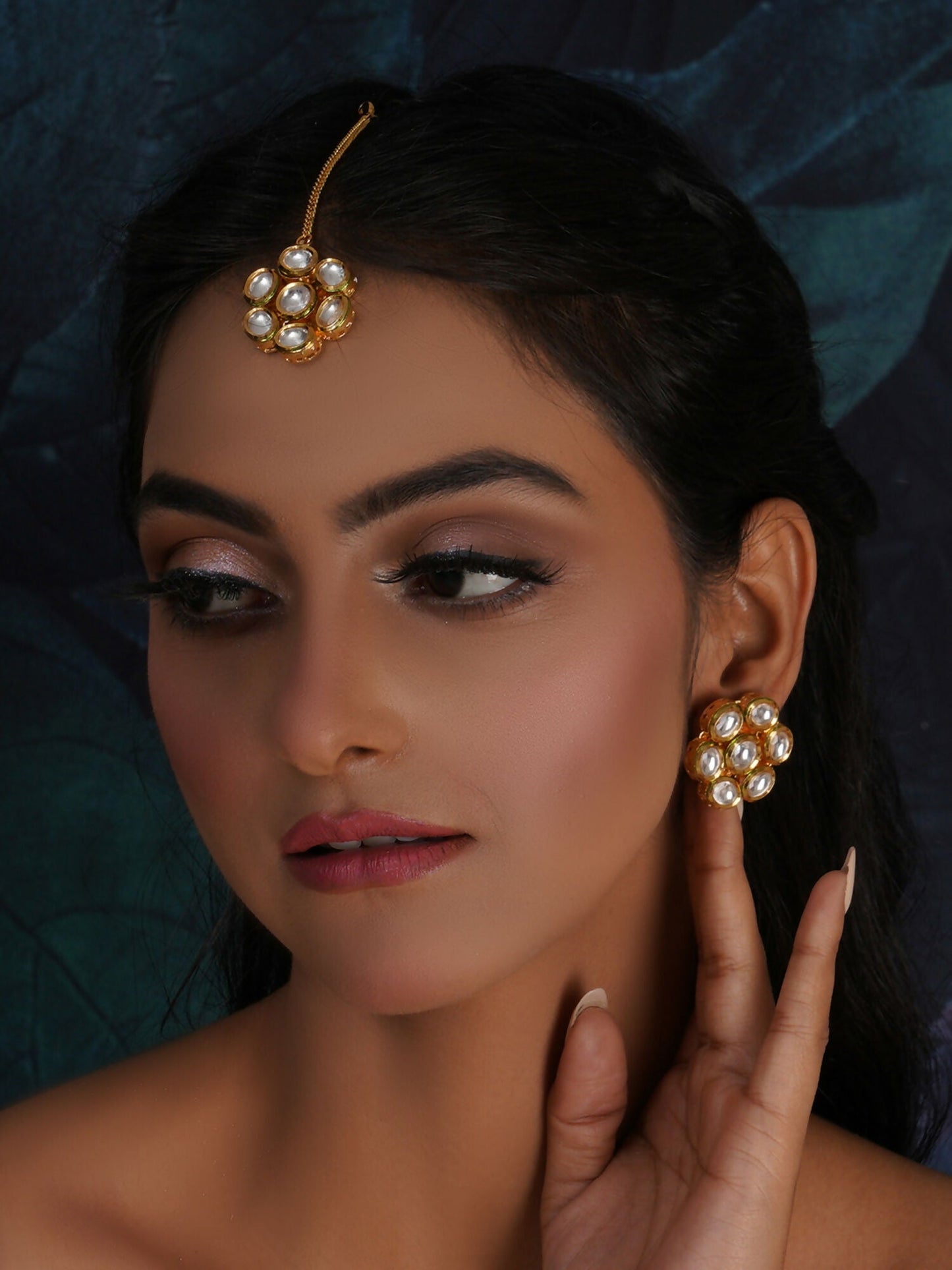 Kundan Round Maang Tikka with Studs Jewellery Set (Gold) - Ruby Raang - Ruby Raang Studio