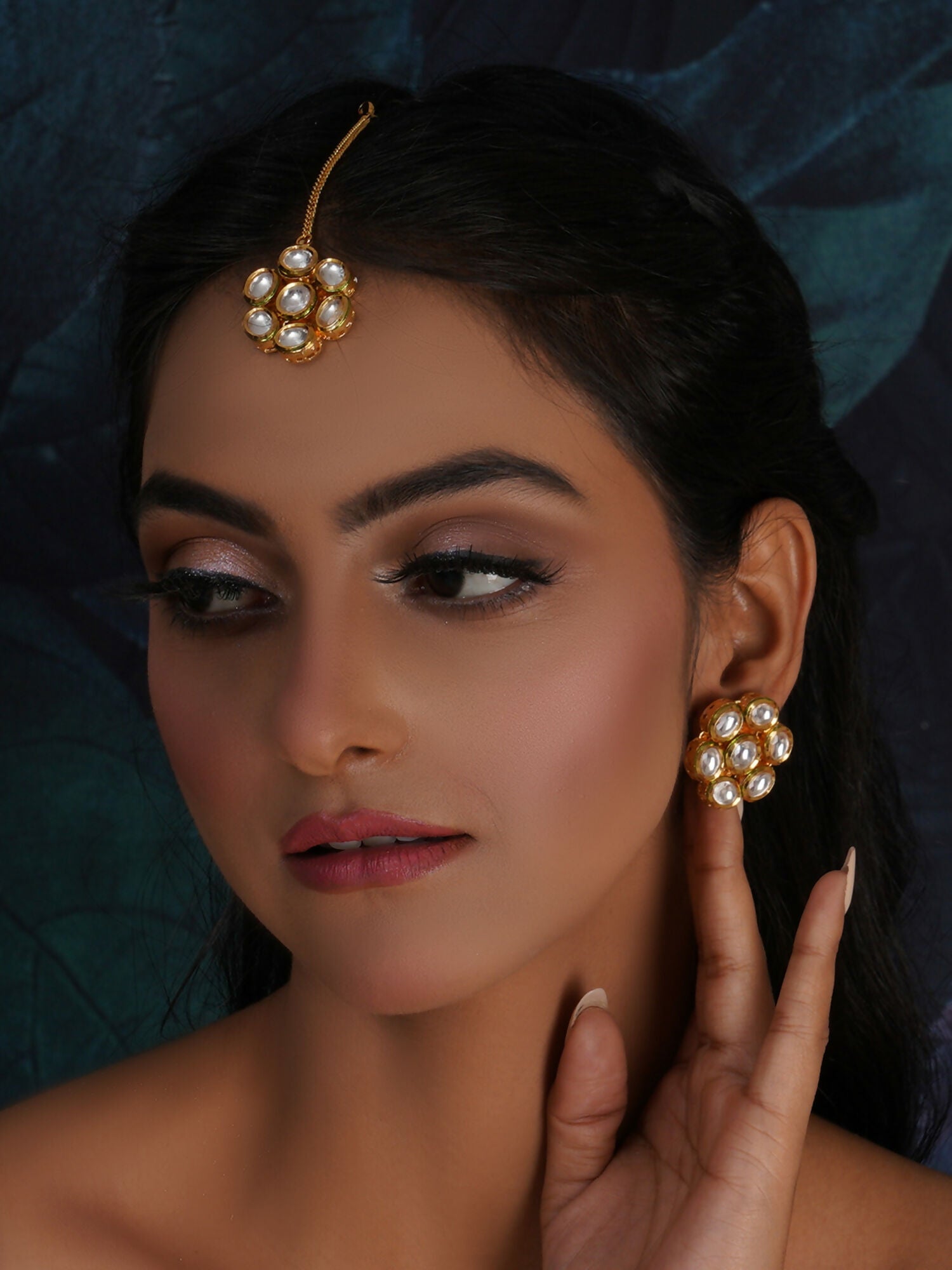 Kundan Round Maang Tikka with Studs Jewellery Set (Gold) - Ruby Raang - Ruby Raang Studio