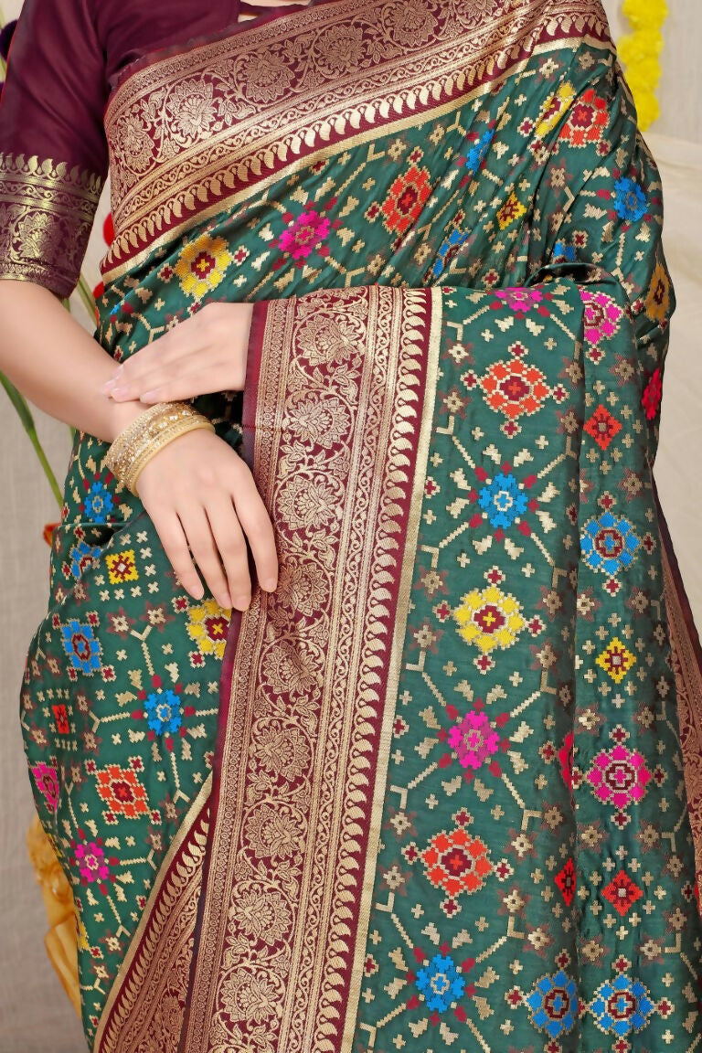 Jyoti Fashion Women's Bottle Green Patola Silk Zari Woven Saree with Blouse | Swadesiicart