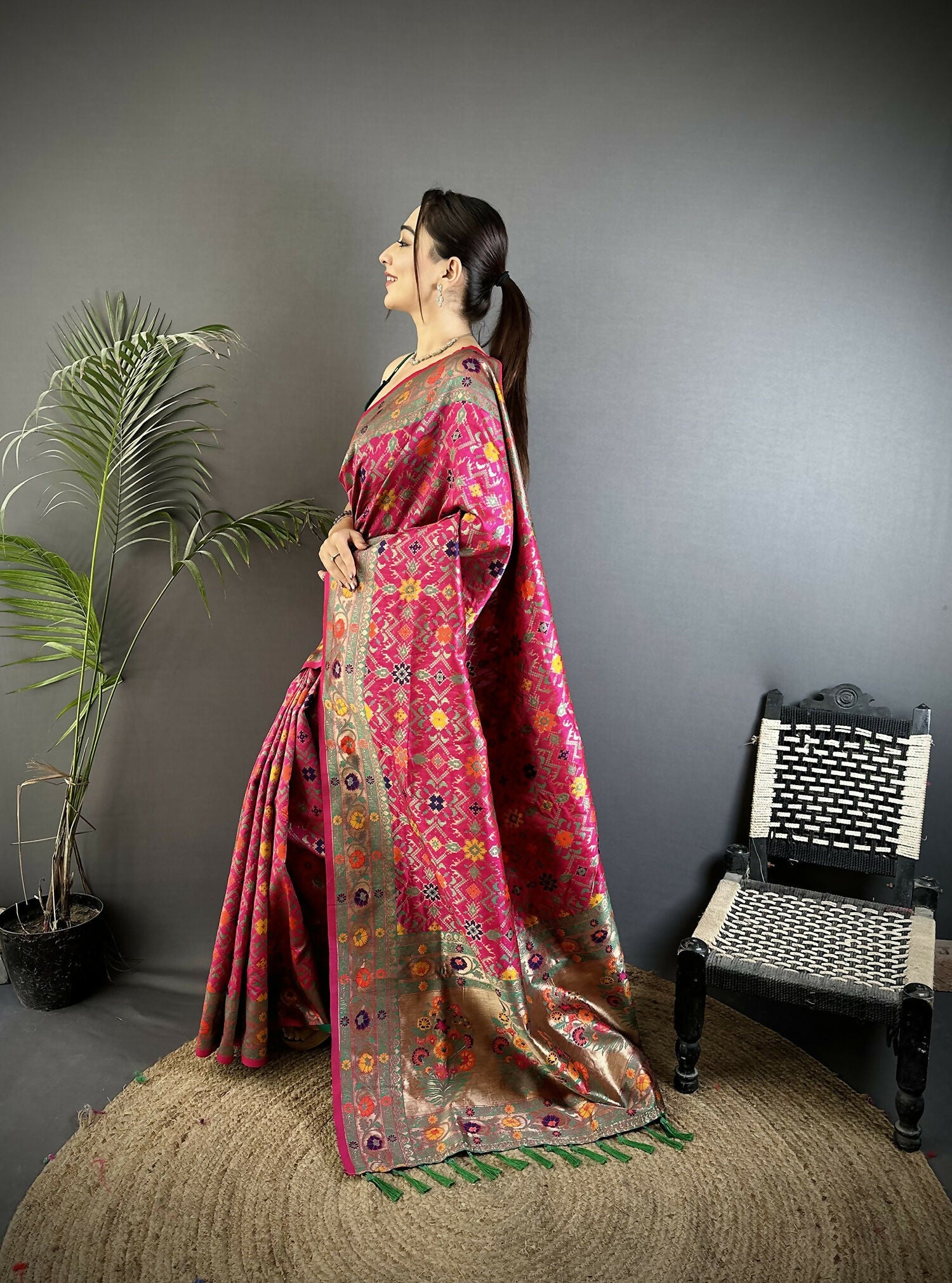 Joban Fashion Hot Pink Banarasi Soft Silk Woven Saree | Swadesiicart