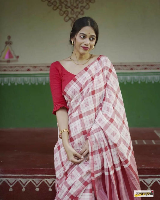 Exclusive Collection Beautiful Check Red Pure Cotton Woven Handloom Saree With Running Blouse Piece - Swadesiicart