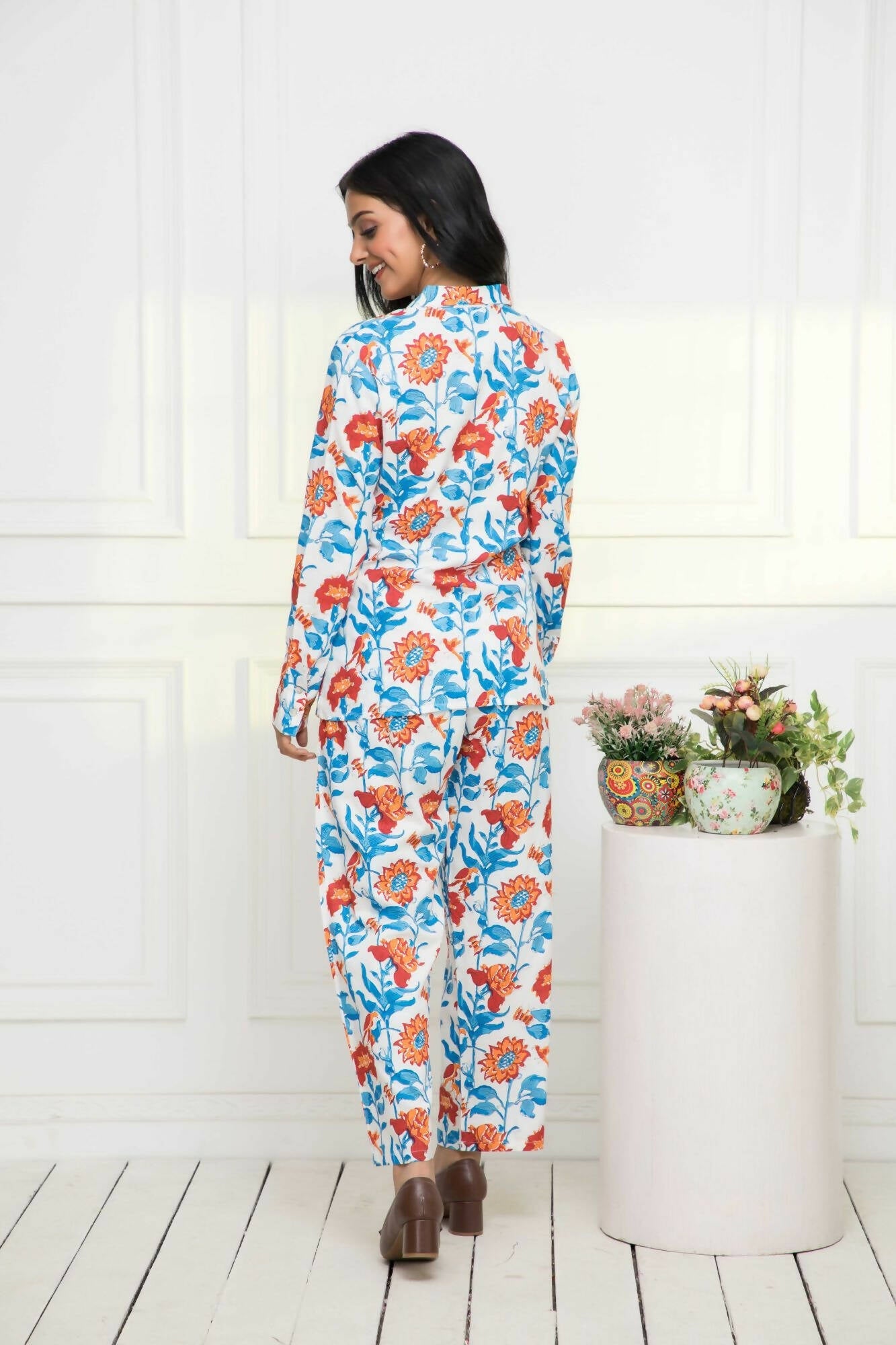 Myshka Women Multi Printed Romantic Florals Co-Ords - Swadesiicart
