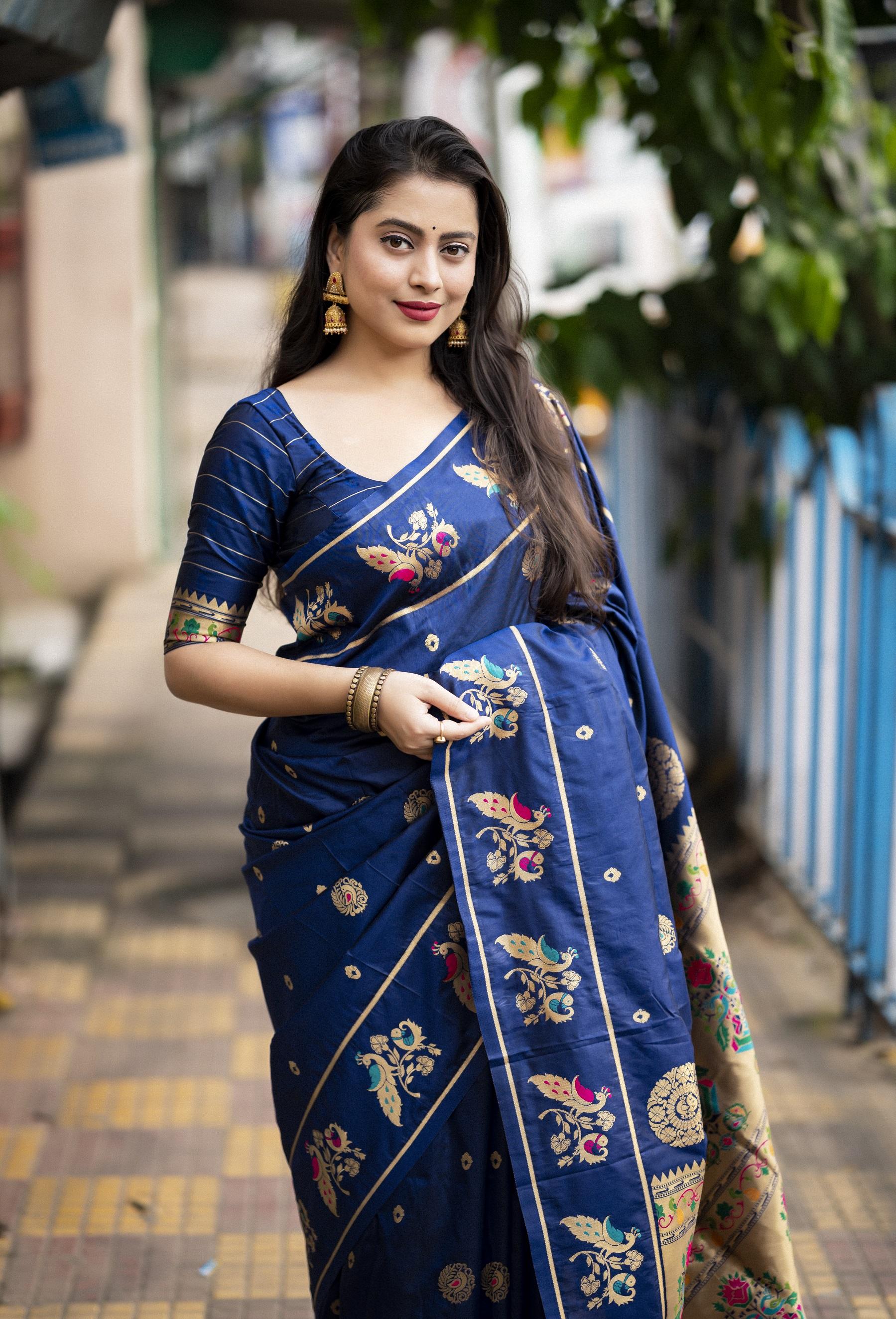 Navy Blue Pure Silk Woven Design Saree with Unstitched Blouse - Hiral Fashion | Swadesiicart