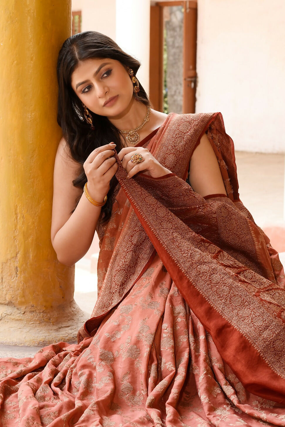 Joban Fashion Amber Crepe Chiffon Pure Handloom Banarasi Silk Saree | Swadesiicart