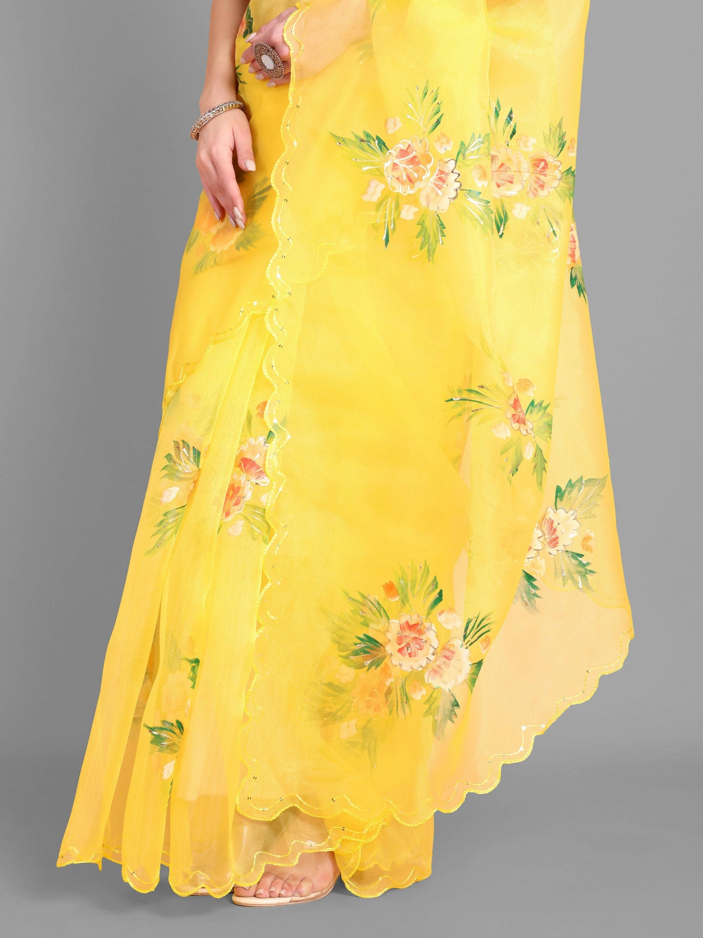 Vamsee Gopika Yellow Georgette Saree - Swadesiicart