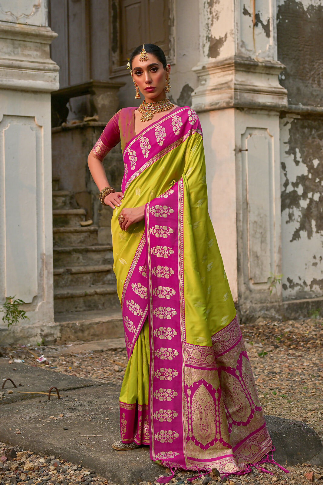 Vishnu Weaves Women's Pista Kanchi Silk Woven Saree with Blouse - Swadesiicart