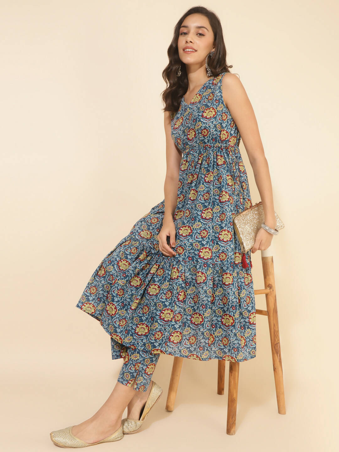 Janasya Women's Blue Cotton Floral Printed Casual Flared Kurta Set | Swadesiicart