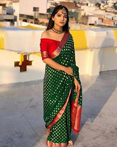 DEIANA'S Beautiful Designer Golden zari Soft Lichi Silk Saree - Green - Swadesiicart