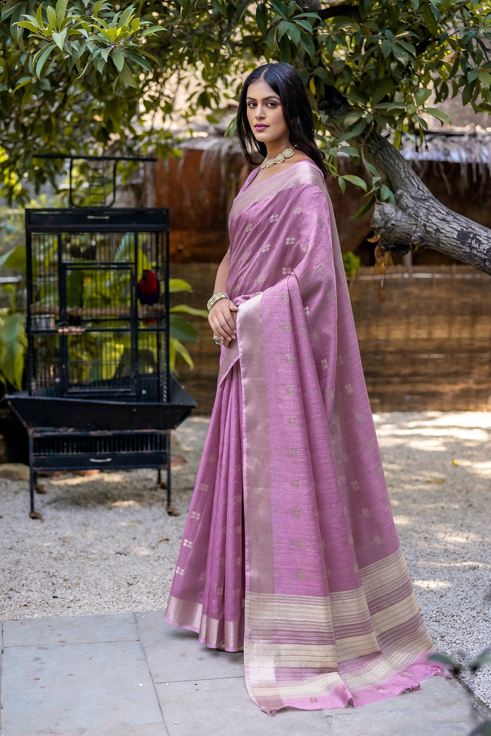 Vishnu Weaves Women's Purple Pure Cotton Zari Woven Saree with Blouse - Swadesiicart
