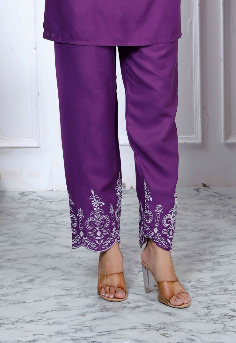 Miravan Women's Purple Solid Rayon Straight Co-Ord Set - Swadesiicart