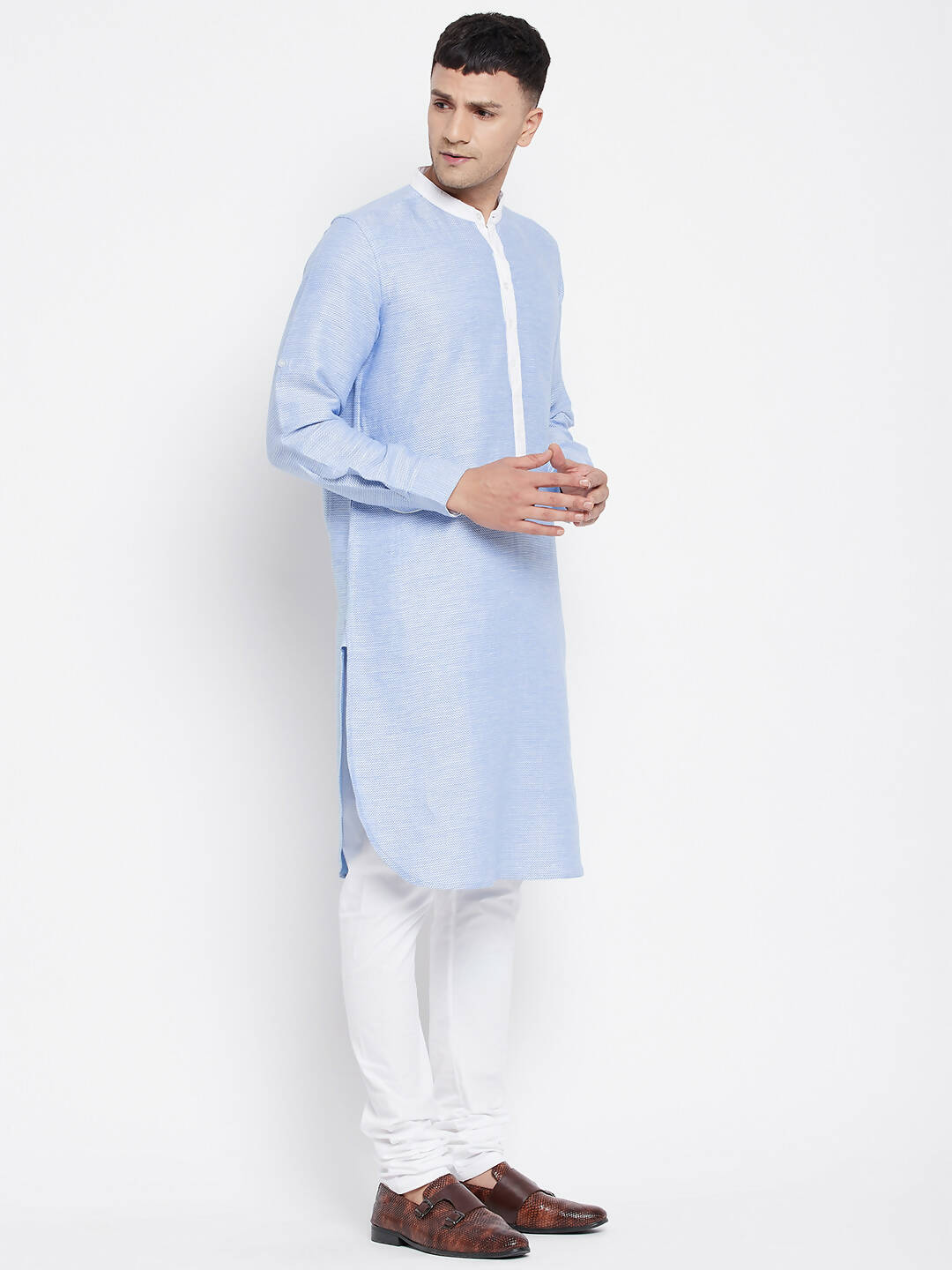 Even Apparels Blue Color Pure Cotton Men's Kurta With Contrast Collar And Placket | Swadesiicart