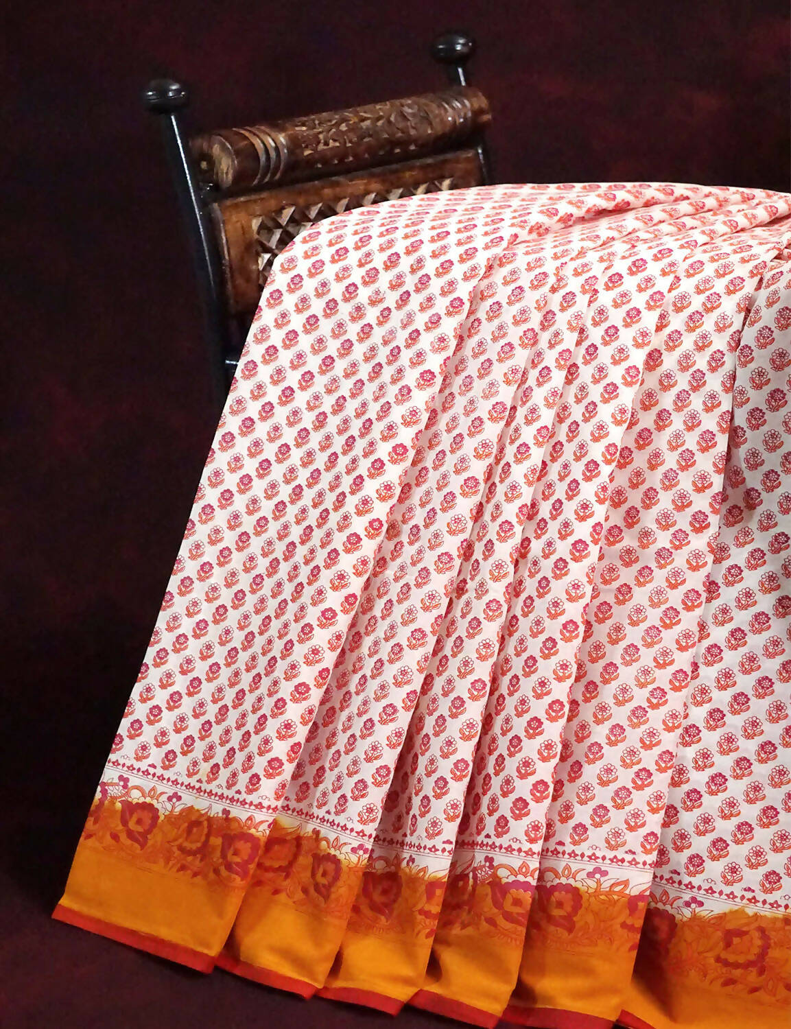 Off White Block Print Pure Mulmul Cotton By Gayathri Reddy Designer Studio | Swadesiicart