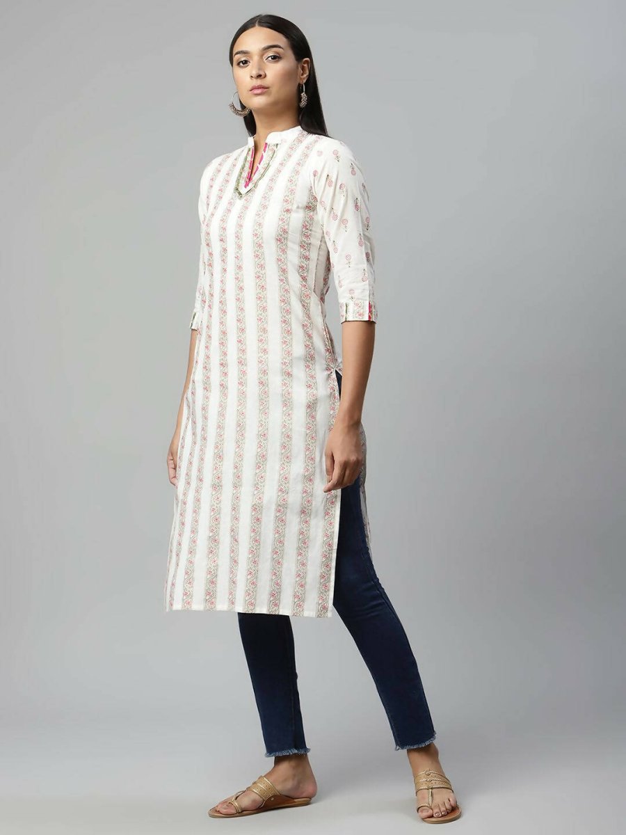 Ahalyaa Womens Off White Color Pure Cotton Printed Kurtas | Swadesiicart