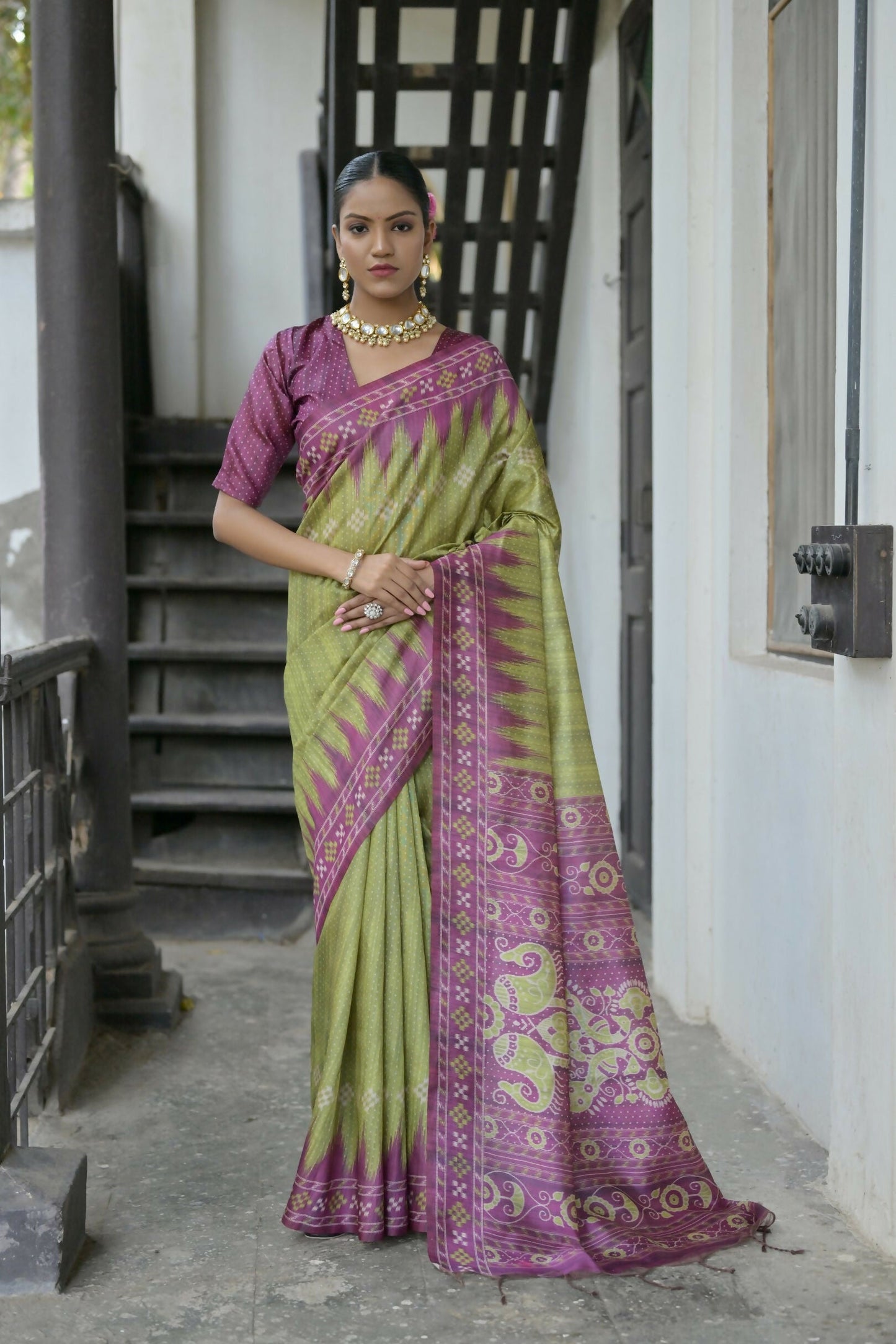 Vishnu Weaves Women's Mahendi Soft Tussar Silk Saree with Blouse - Swadesiicart