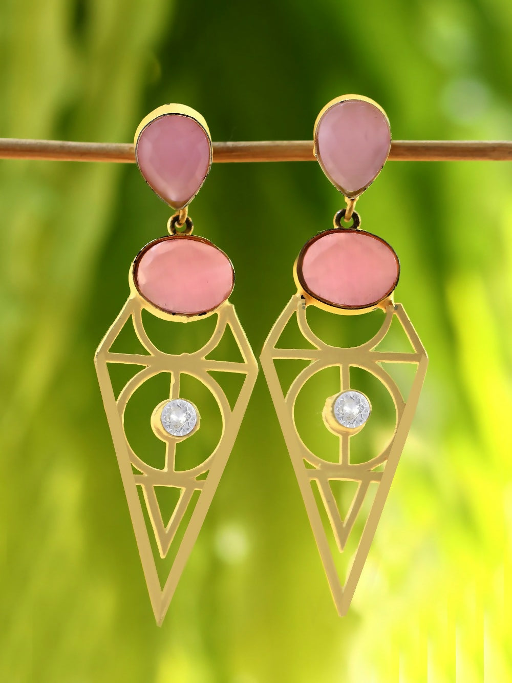Joban Fashion Women Pink Stone Matte Gold Earrings | Swadesiicart