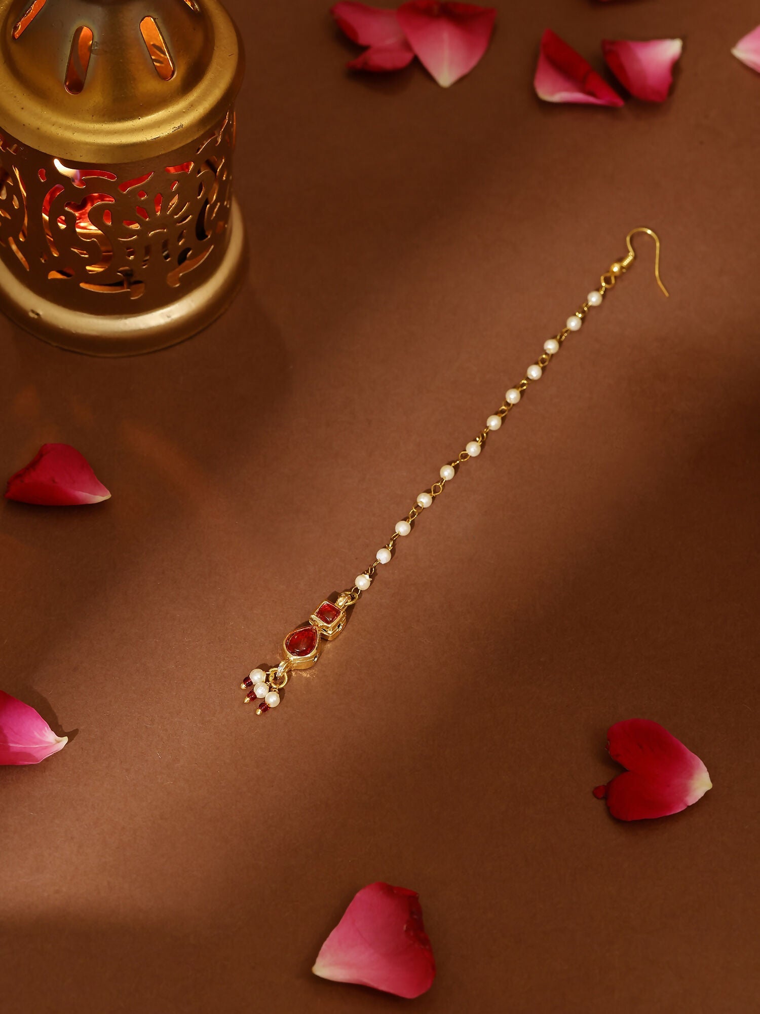 Ruby Raang Red Kundan Maang Tikka | Swadesiicart