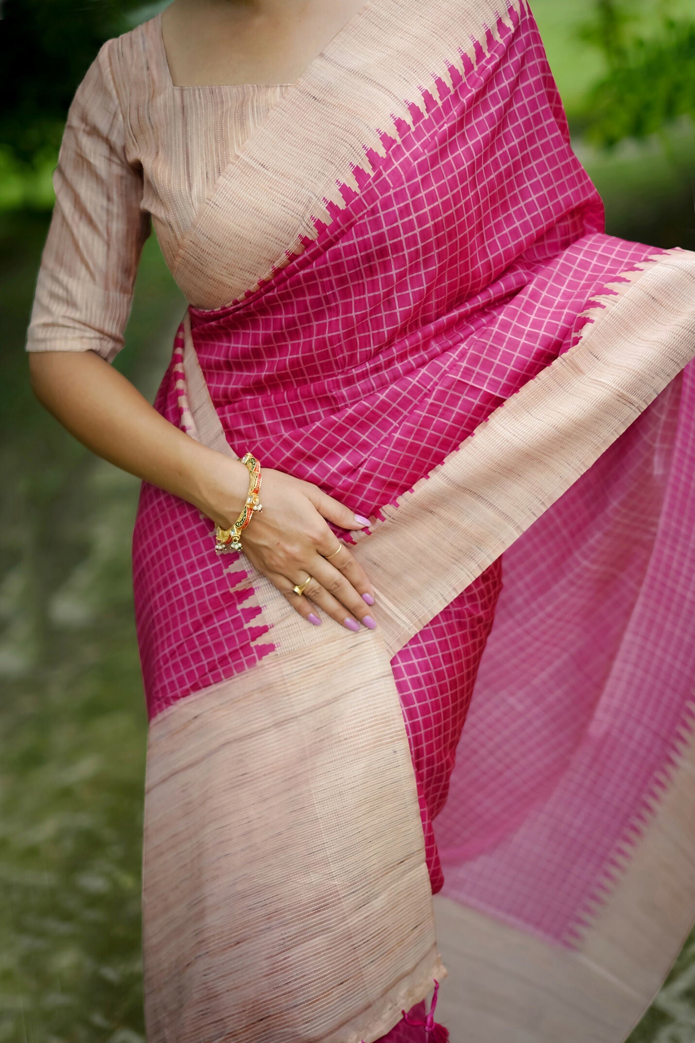 Vishnu Weaves Women's Pink Tussar Silk Woven Saree with Blouse - Swadesiicart