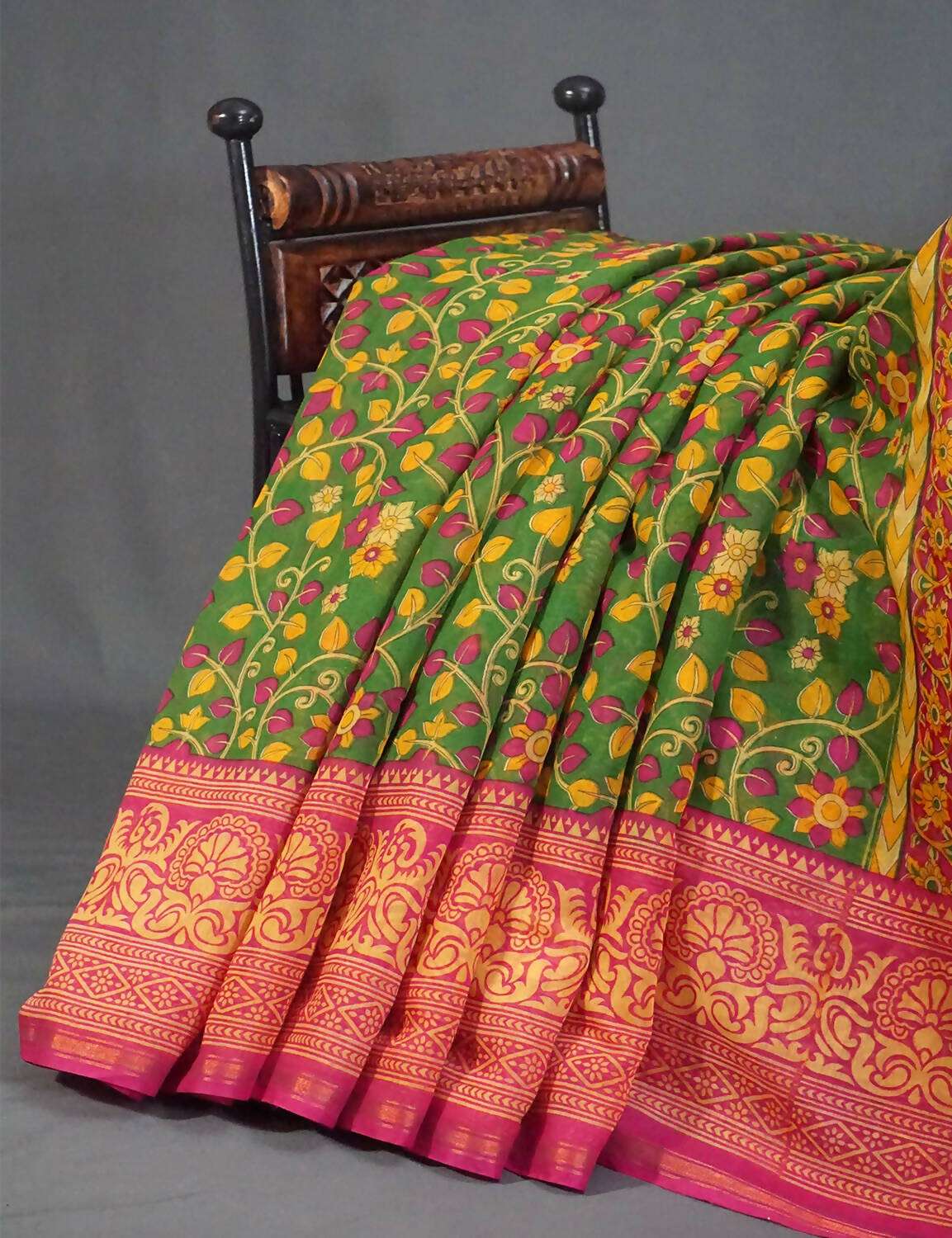 Shades Of Leaf Green Kalamkaari Design Semi Chanderi Saree With Contrast Blouse By Gayathri Reddy Designer Studio | Swadesiicart