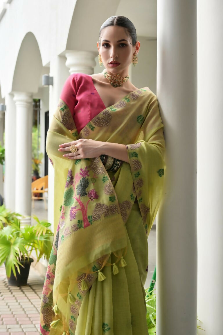 Vishnu Weaves Women's Pista Muga Cotton Thread Weaving Saree with Blouse - Swadesiicart