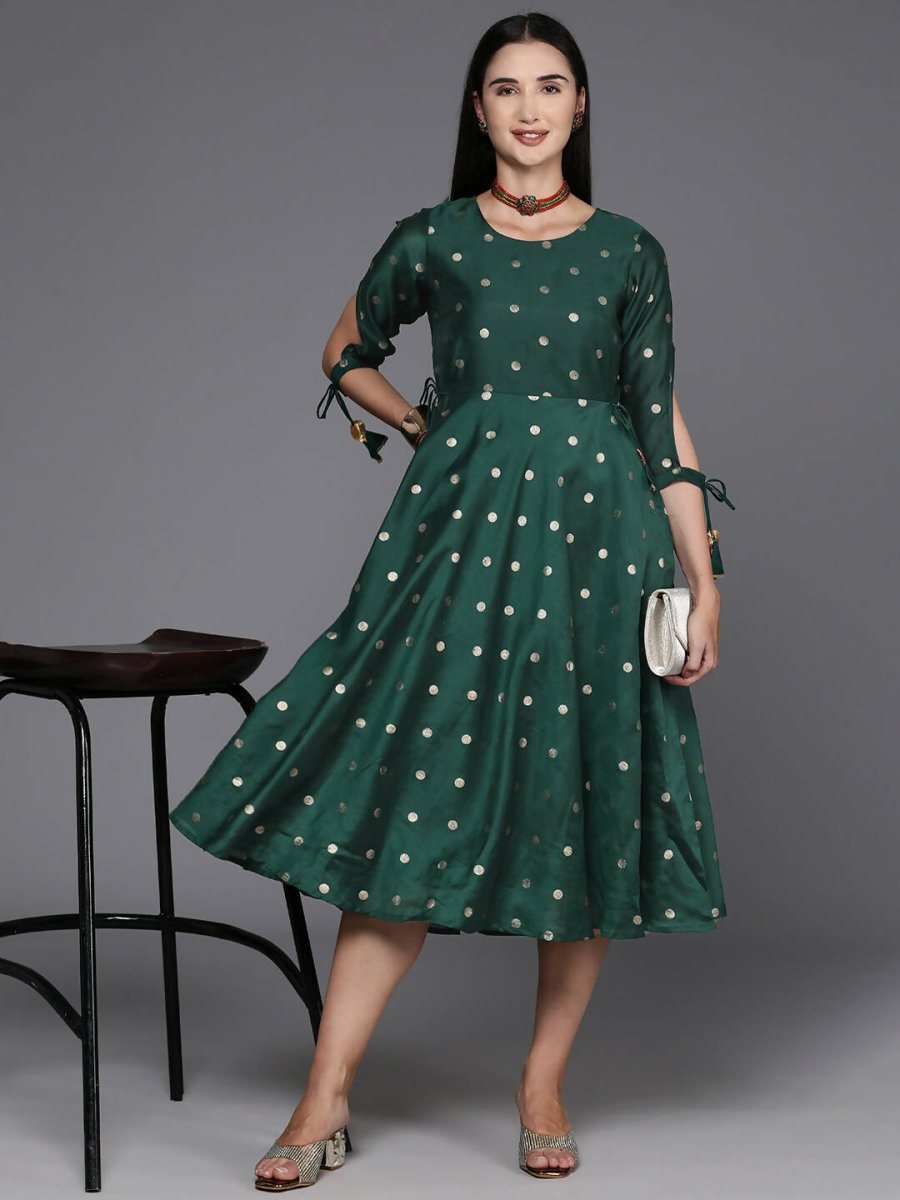Ahalyaa Women's Traditional wear Ethnic Dress - Green | Swadesiicart
