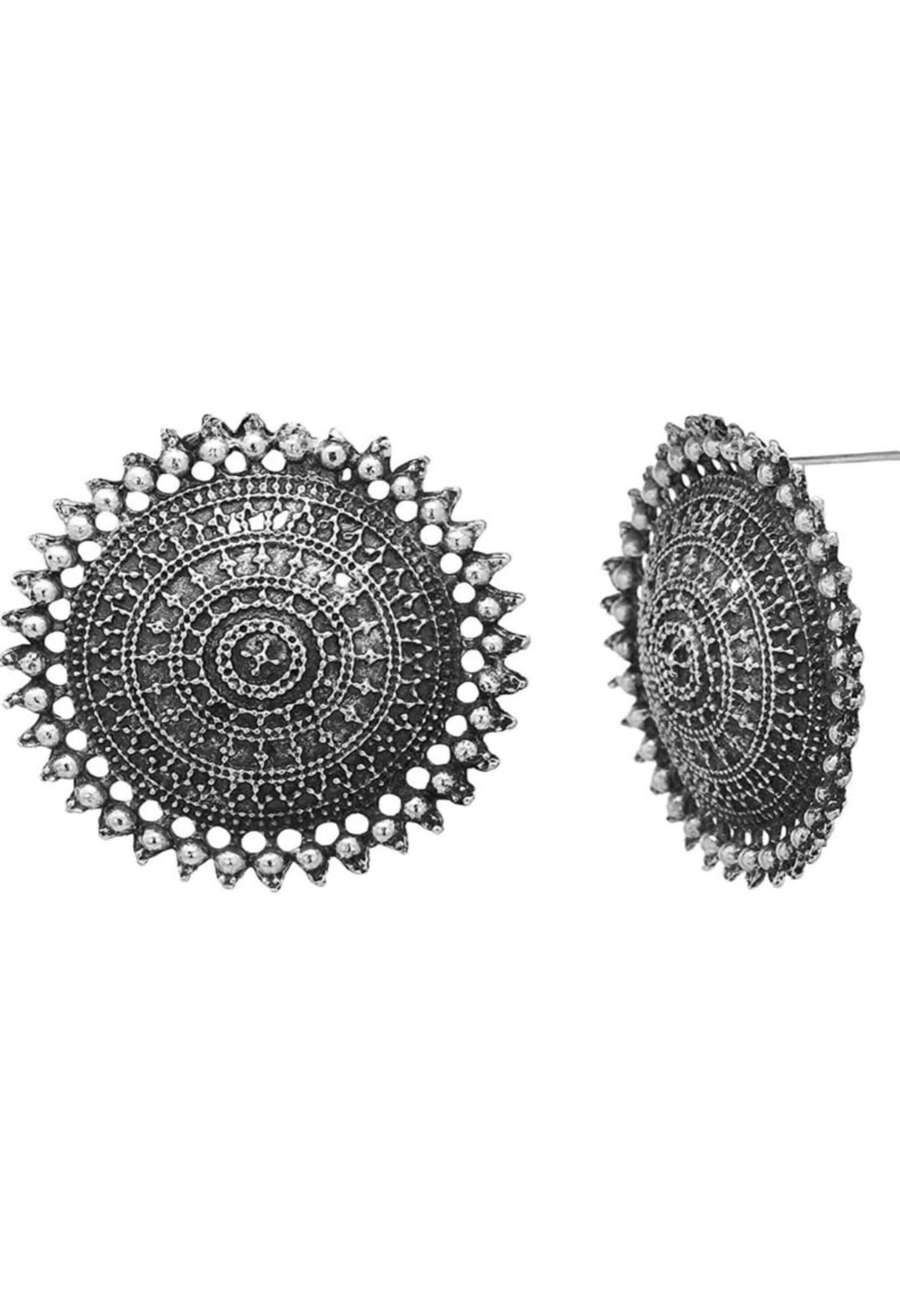 Mominos Fashion Johar Kamal Oxidised Silver-Plated Long Chain with Pendant & Studs For Women | Swadesiicart
