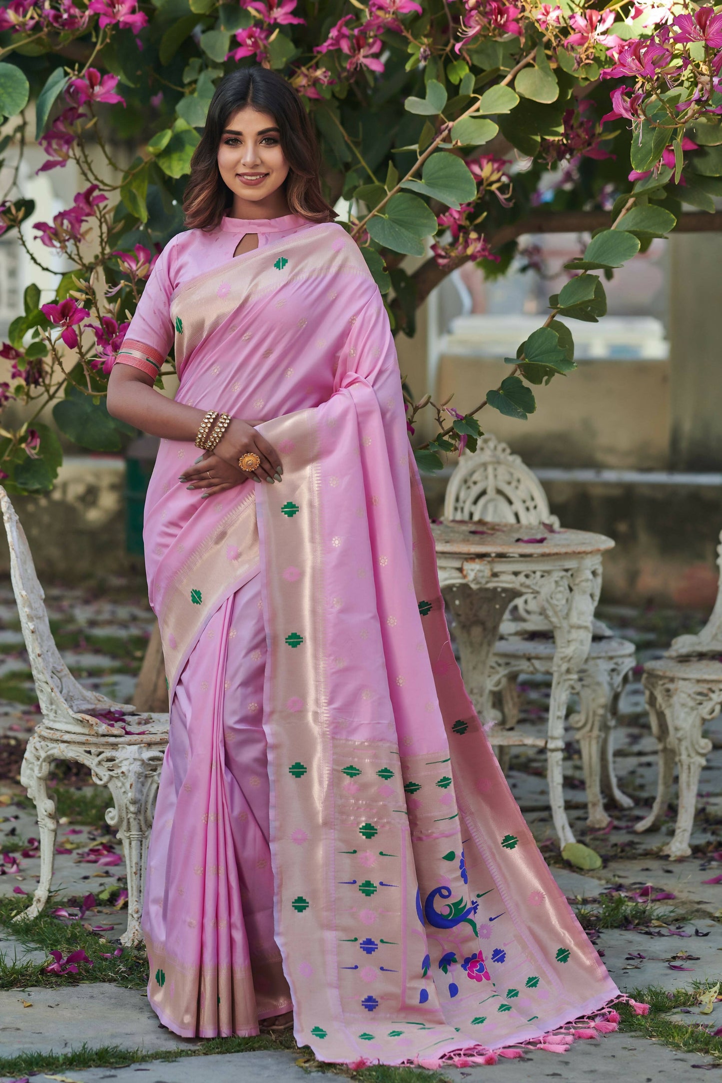 Vishnu Weaves Women's Baby Pink Banarasi Silk Zari Woven Paithani Saree with Unstitched Blouse - Swadesiicart