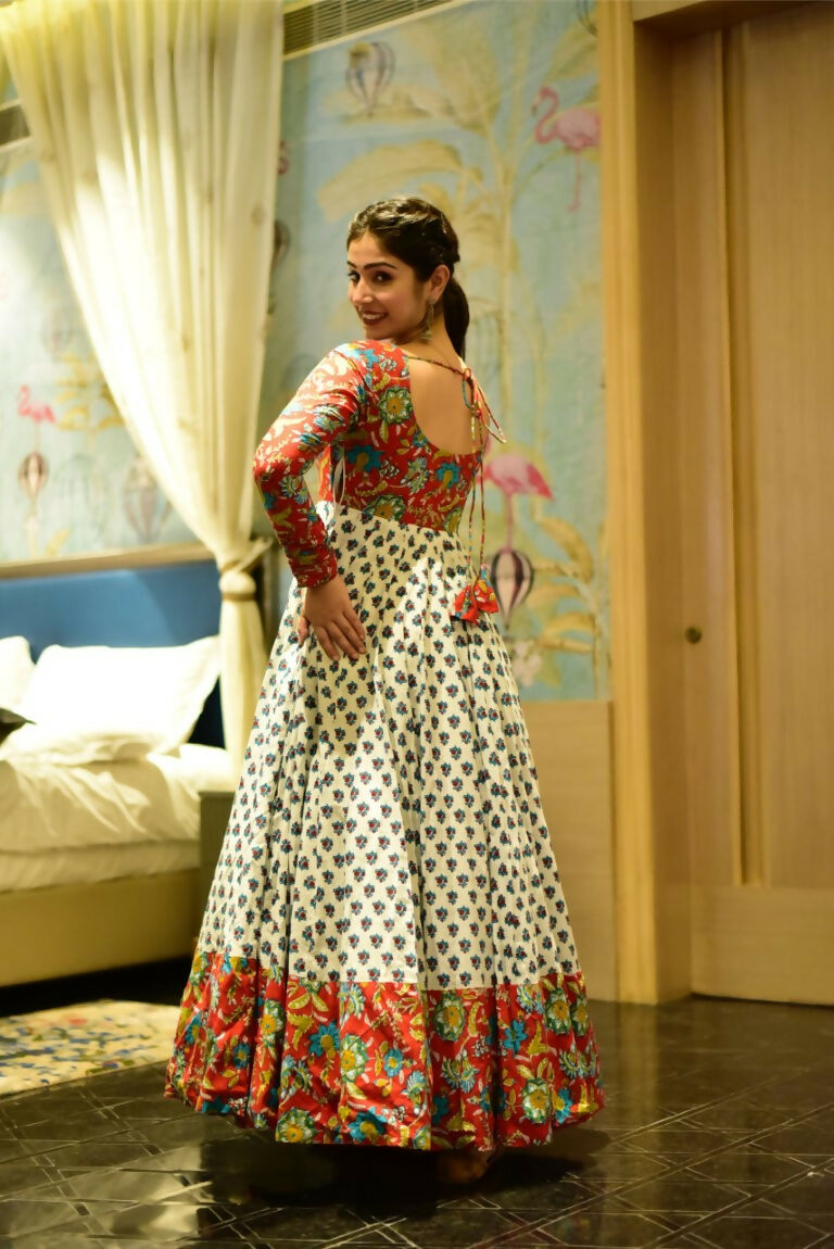 Jyoti Fashion Women's Off White Heavy Digital Printed Cotton Silk Anarkali Dress | Swadesiicart
