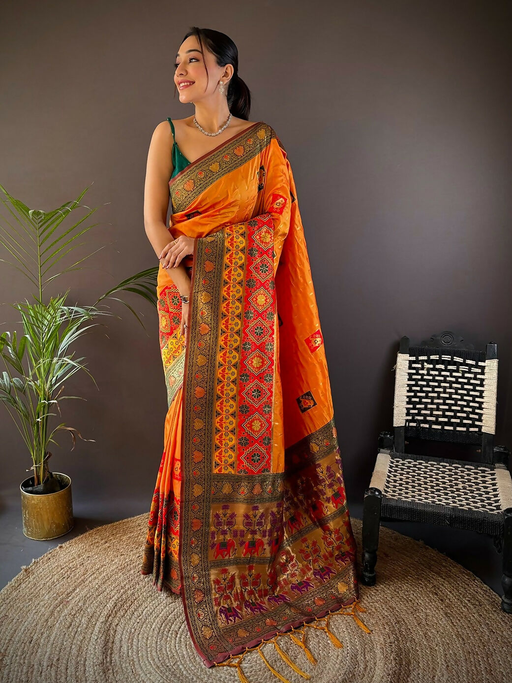 Joban Fashion Deep Maroon Small Butti Banarasi Silk Sarees | Swadesiicart