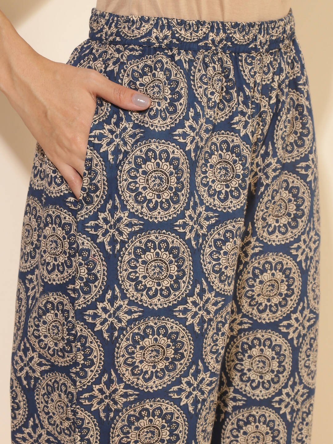 Janasya Women's Blue Cotton Ethnic Motifs Casual Regular Co-ords - Swadesiicart