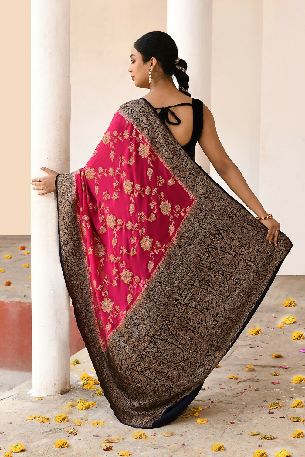 Joban Fashion Fuchsia Crepe Chiffon Pure Handloom Banarasi Silk Saree | Swadesiicart