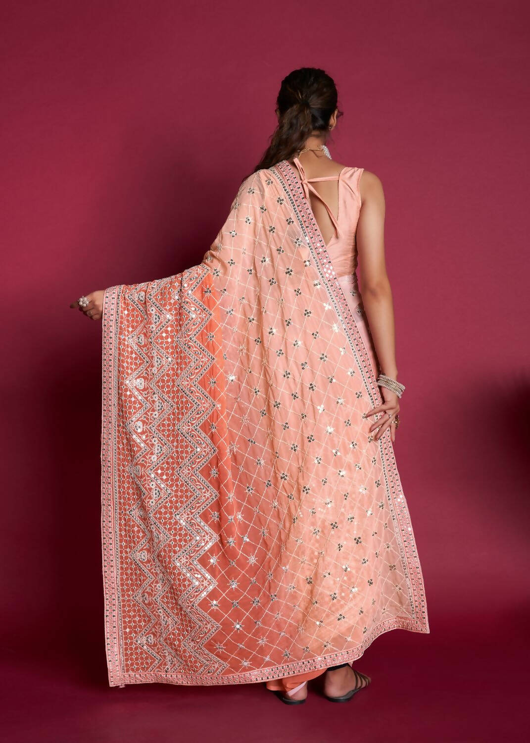 Vamsee Peach & White Georgette Designer Saree - Swadesiicart