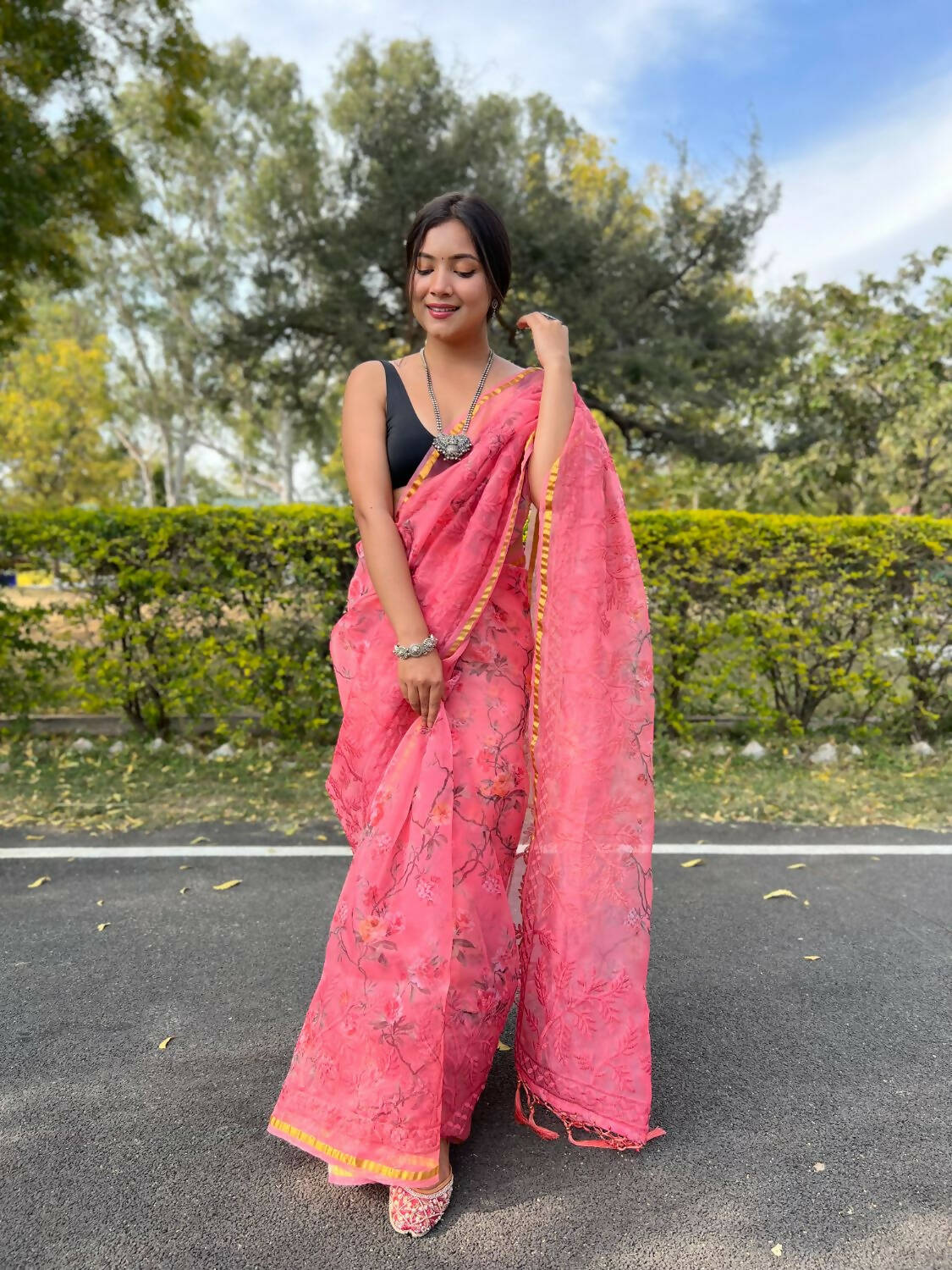Vamsee Pink Organza Saree - Swadesiicart