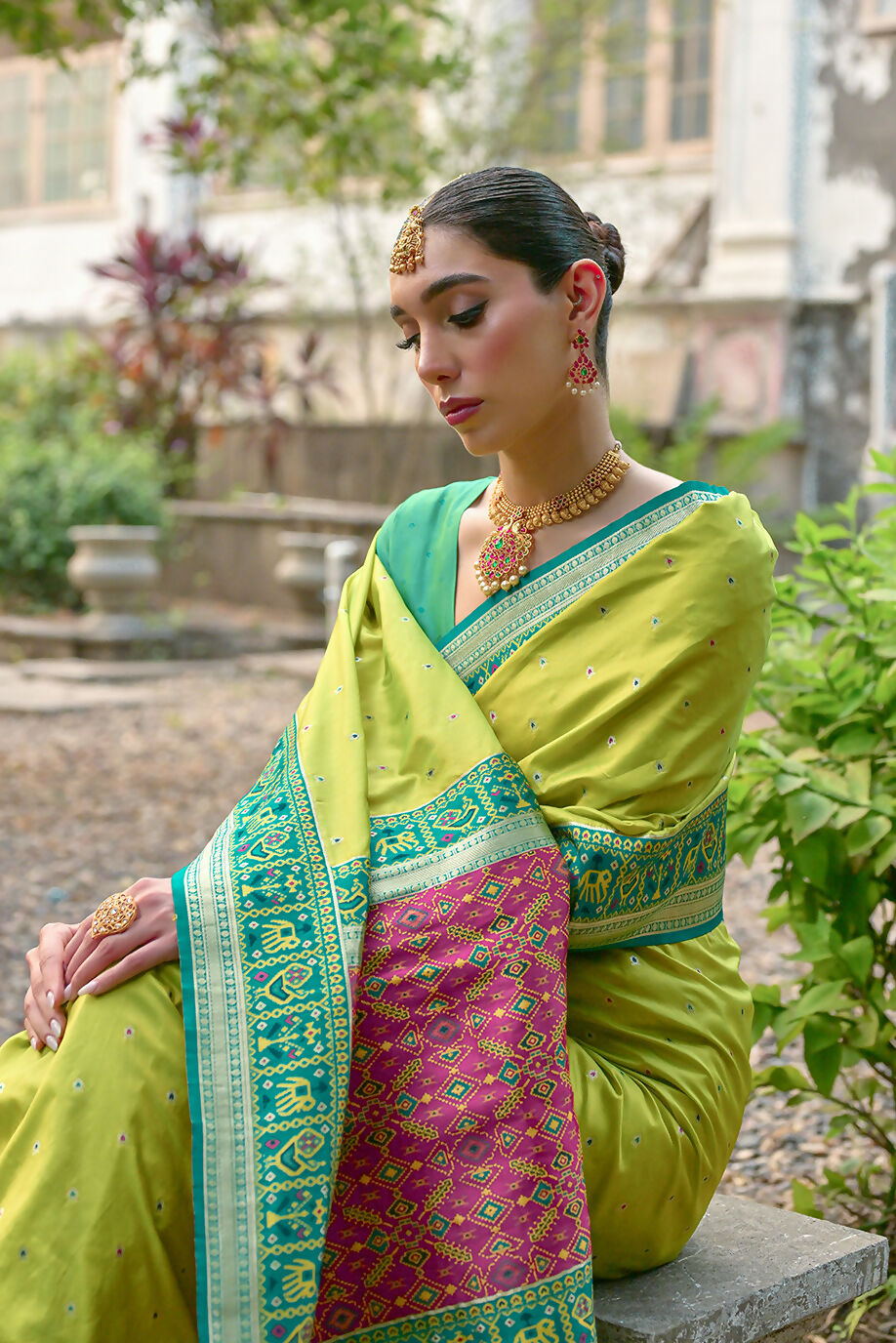 Vishnu Weaves Women's Mahendi Banarasi Silk Woven Saree with Blouse - Swadesiicart
