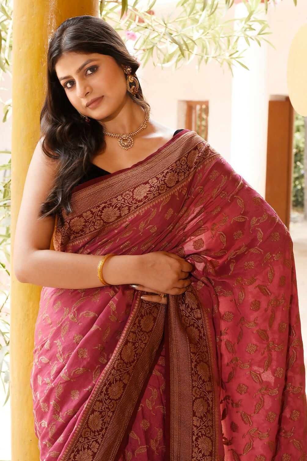 Joban Fashion Dark Pink Crepe Chiffon Pure Handloom Banarasi Silk Saree | Swadesiicart