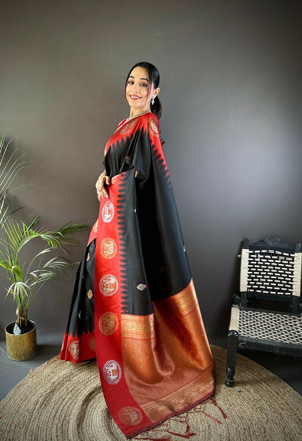 Joban Fashion Red Butti Banarasi Silk Sarees | Swadesiicart
