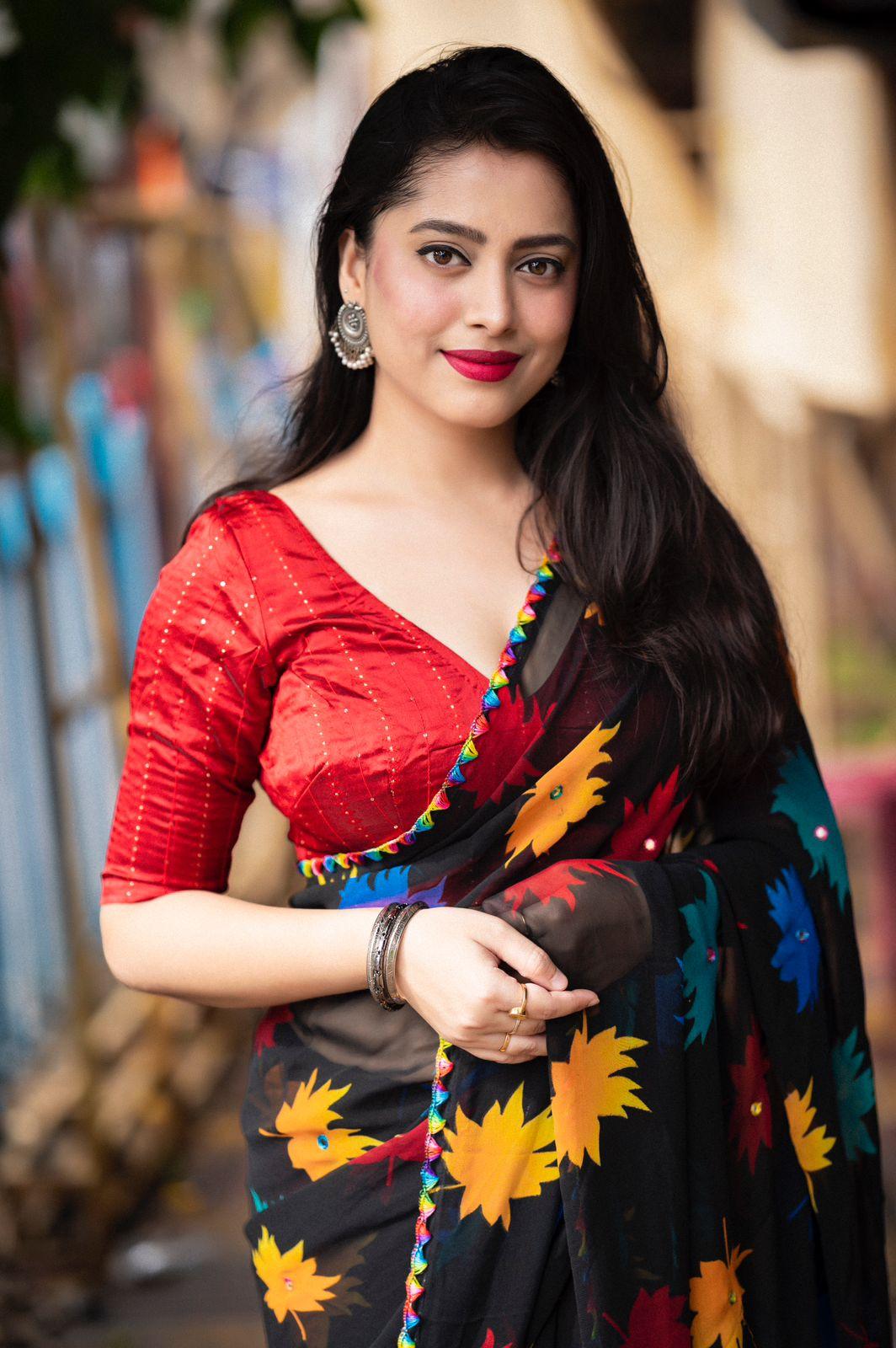 Black Poly Georgette Ethnic Motifs Saree with Unstitched Blouse - Hiral Fashion | Swadesiicart