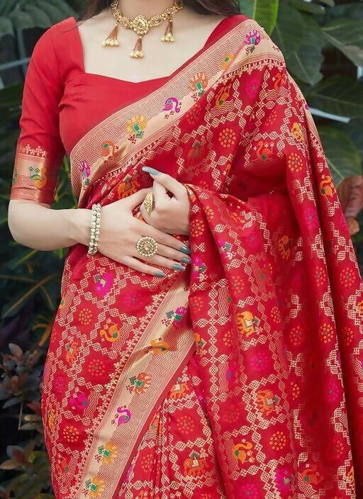 DEIANA'S Beautiful Designer Golden zari Soft Lichi Silk Saree - Red - Swadesiicart
