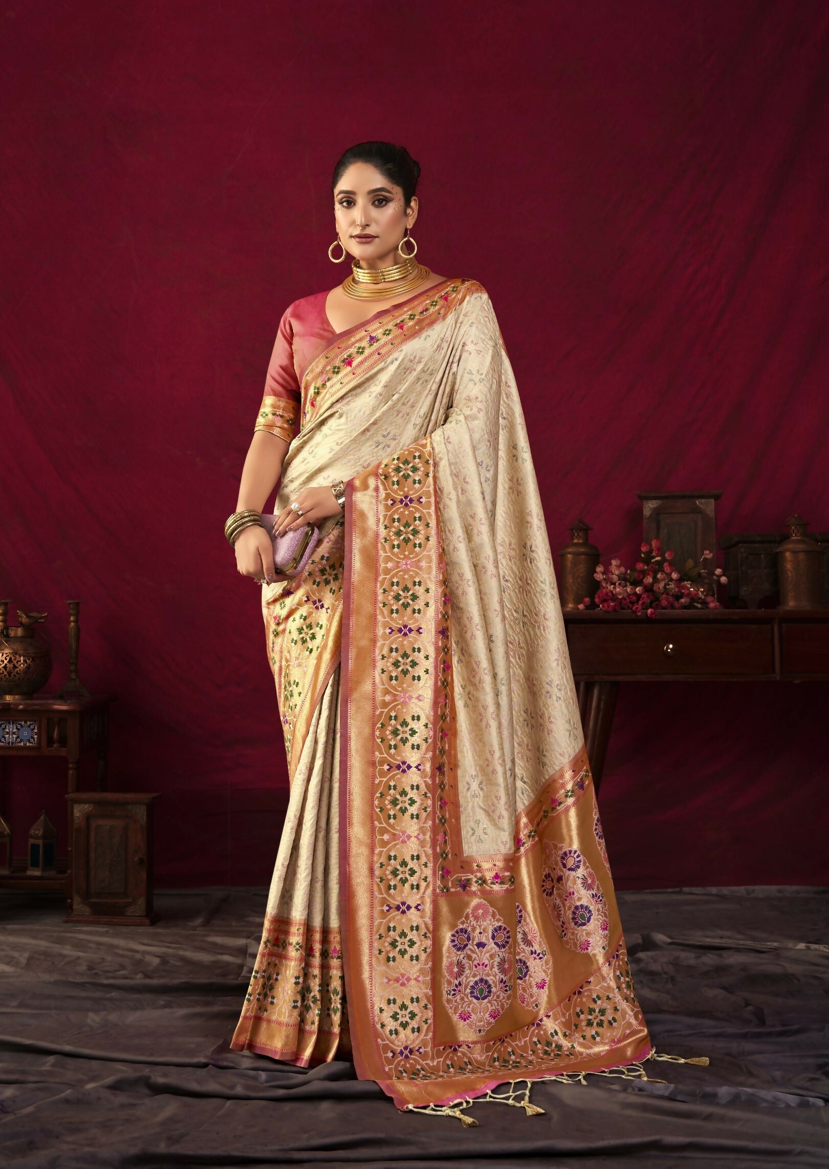 Vishnu Weaves Women's Cream Paithani Silk Saree with Blouse - Swadesiicart