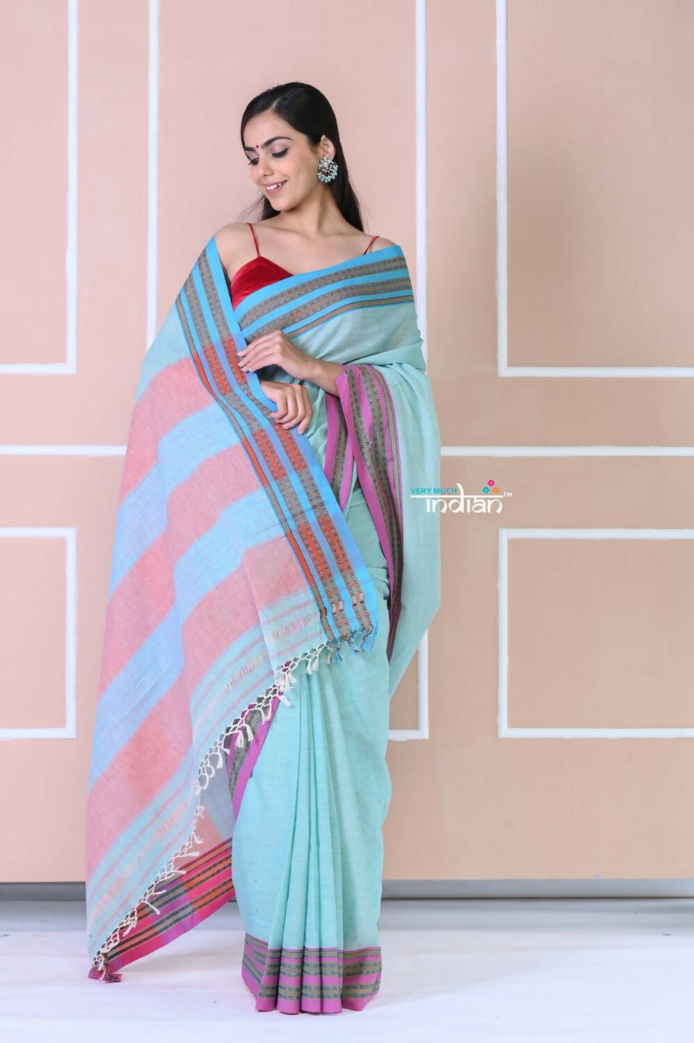 Very Much Indian Traditional Patteda Anchu Ilkal Handloom Saree - Sky Blue | Swadesiicart