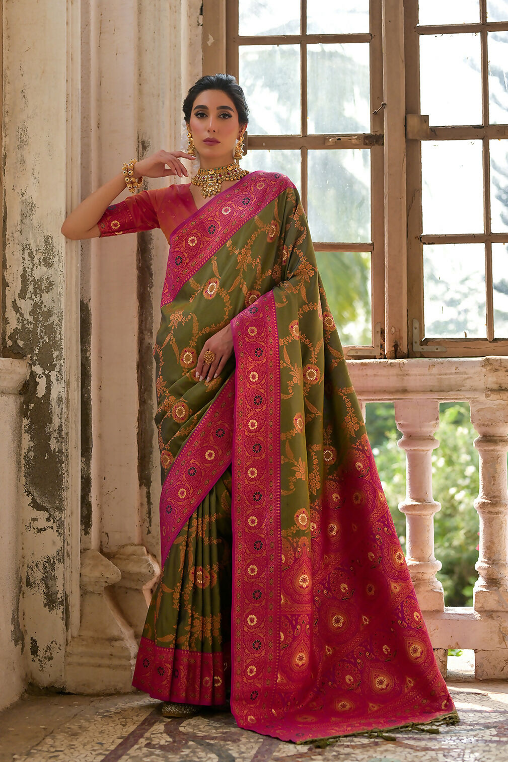 Vishnu Weaves Women's Mehndi Banarasi Silk Zari Woven Saree with Blouse - Swadesiicart