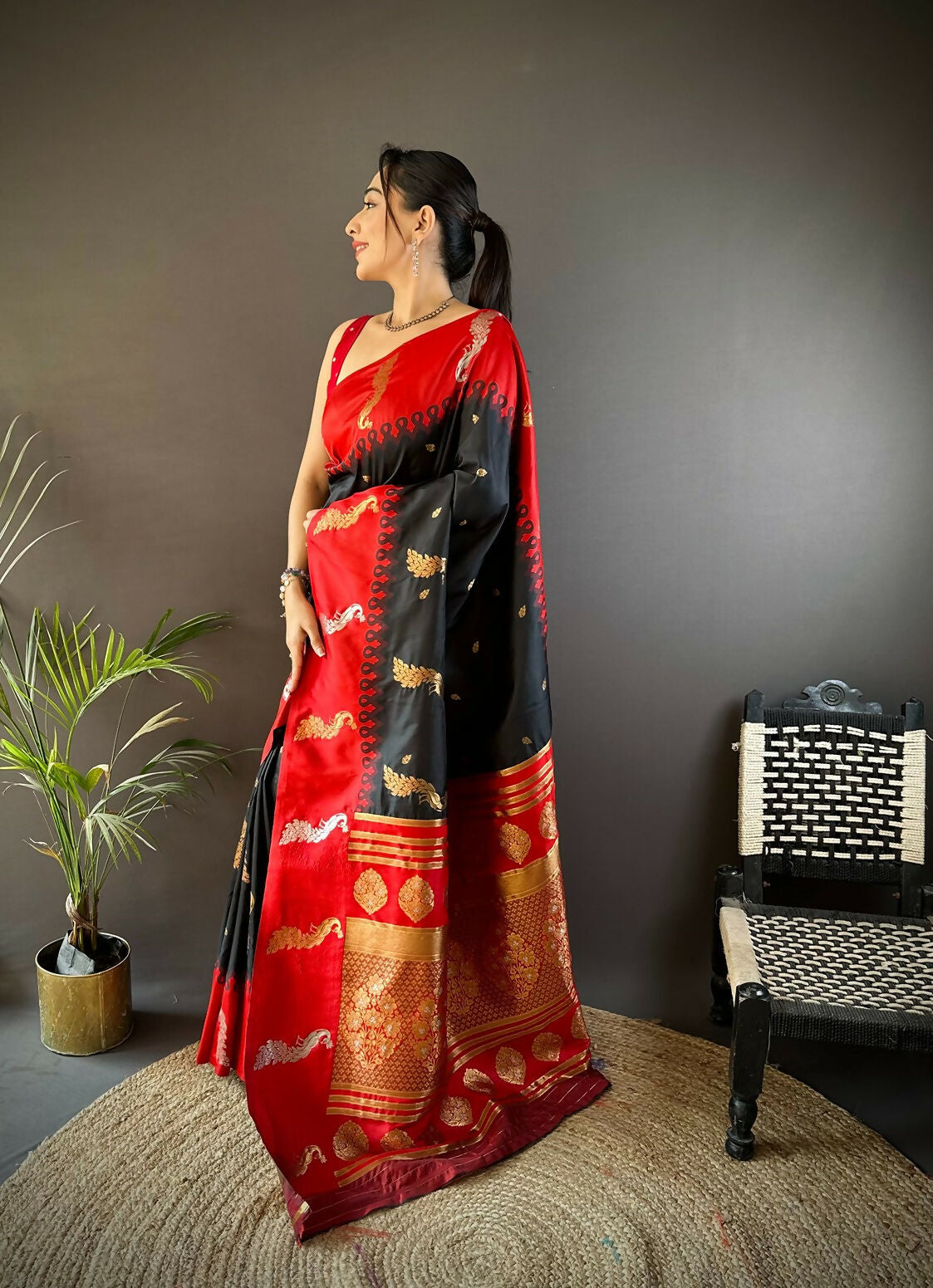 Joban Fashion Green Peacock,Butti Banarasi Silk Sarees | Swadesiicart