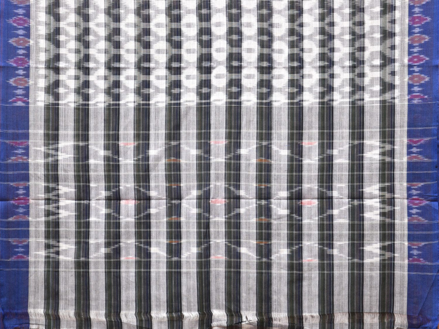 White and Black Pochampally Ikat Cotton Handloom Saree with Strips Design No Blouse - Global Threads | Swadesiicart