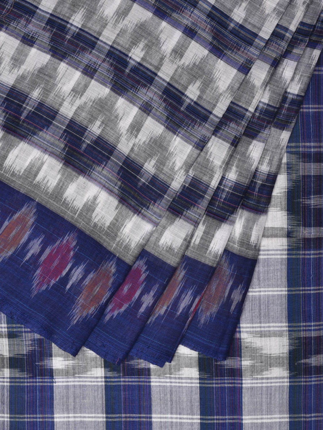 White and Blue Pochampally Ikat Cotton Handloom Saree with Strips Design No Blouse - Global Threads | Swadesiicart