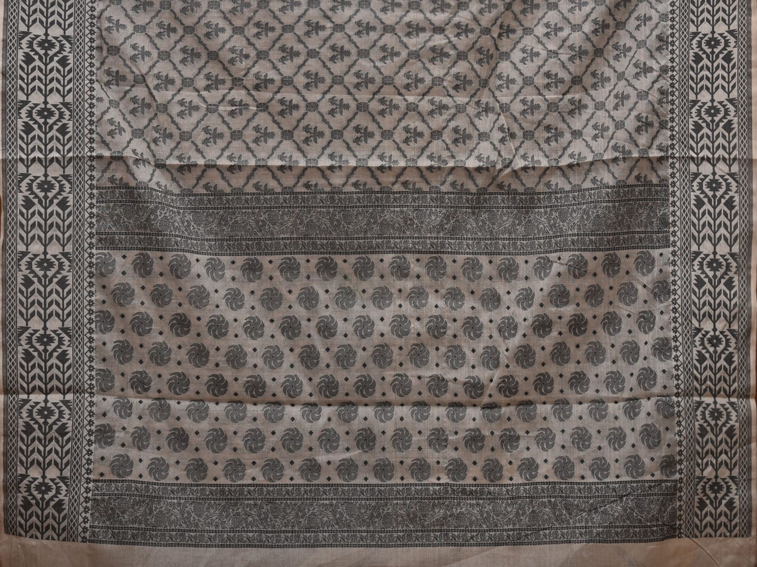 White Cut Work Cotton Handloom Saree with All Over Jamdani Style Design - Global Threads | Swadesiicart