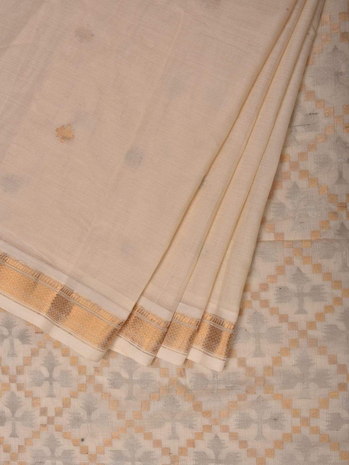 White Uppada Cotton Handloom Saree with Jamdani Pallu Design - Global Threads | Swadesiicart