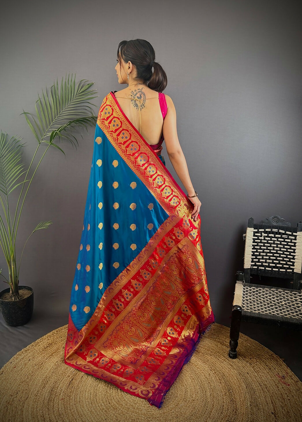 Joban Fashion Red Butti Banarasi Silk Sarees | Swadesiicart