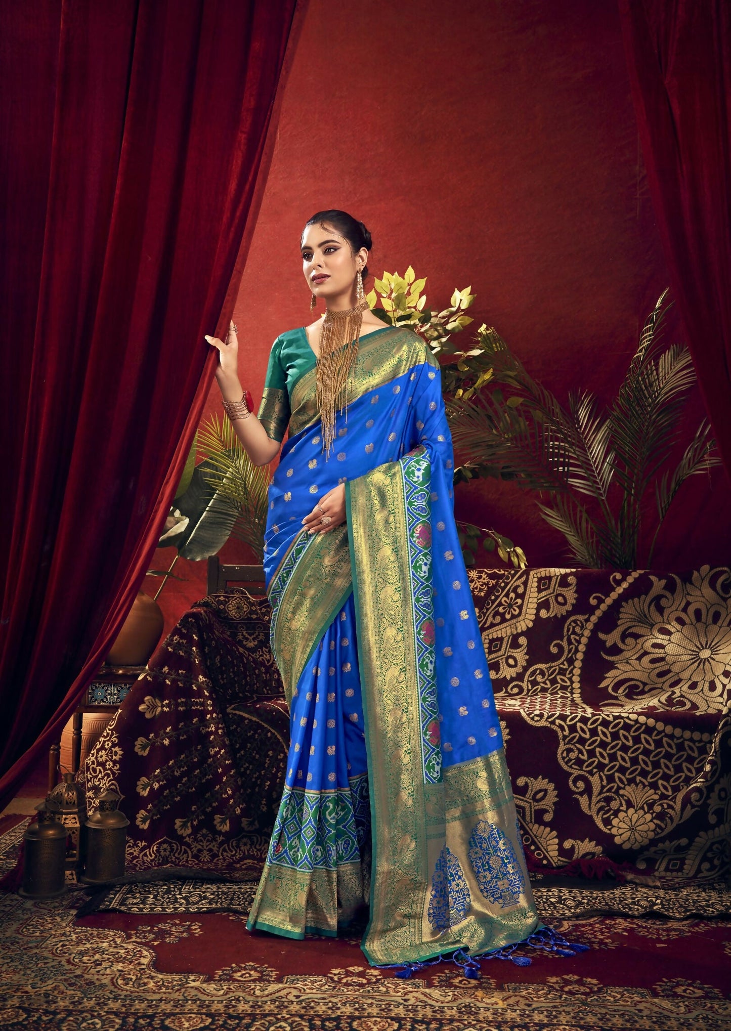 Vishnu Weaves Women's Royal-Blue Paithani Silk Saree with Blouse - Swadesiicart