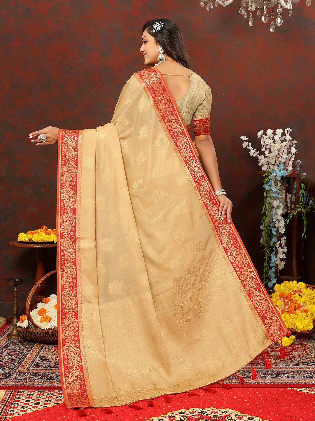Lorenvalley Fashion Cream Cotton Woven Design with Zari Weaving Design Saree - Swadesiicart