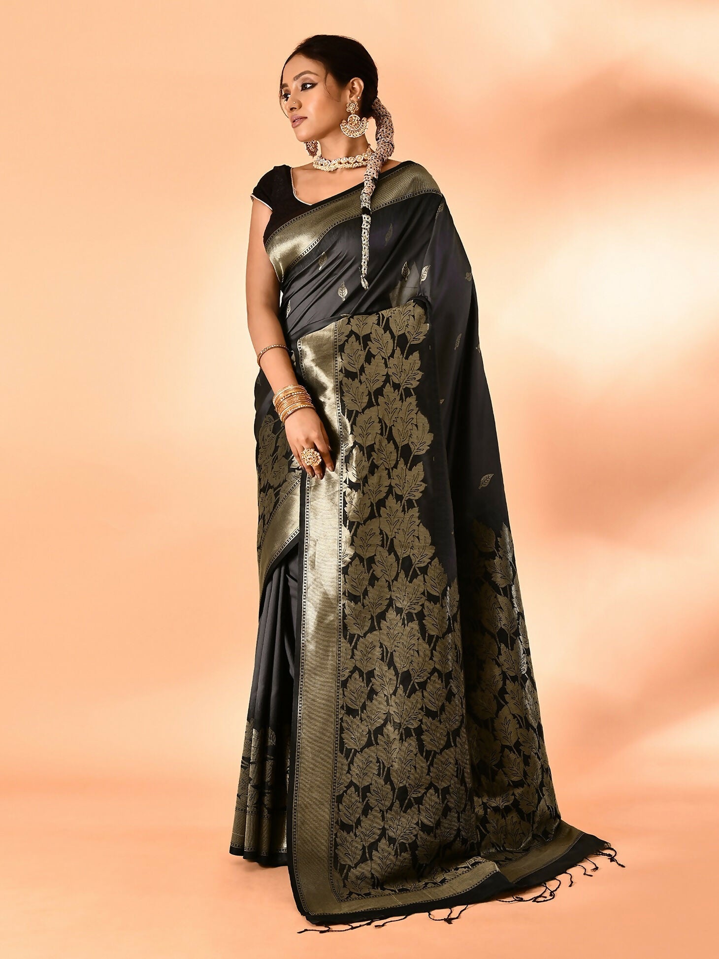 Joban Fashion Grey & Black Plain With Weaving Border Banarasi Silk Sarees | Swadesiicart