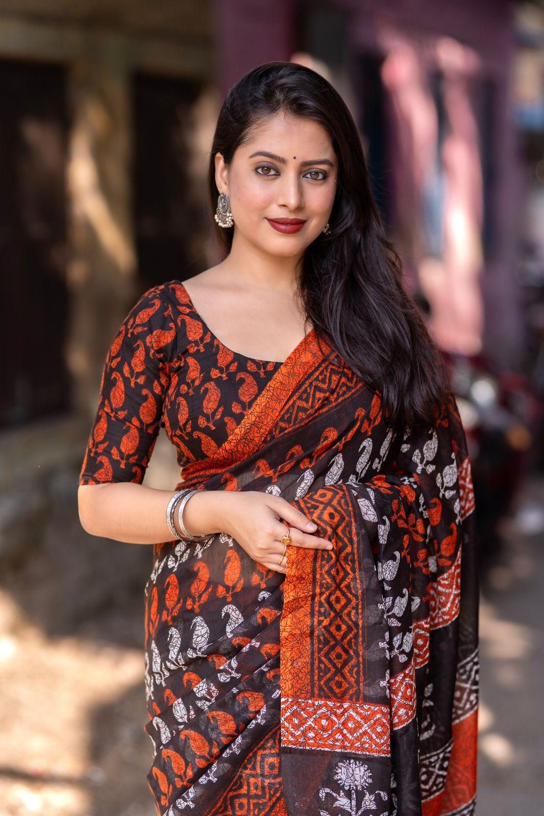 Orange Linen Blend Ethnic Motifs Saree with Unstitched Blouse - Hiral Fashion | Swadesiicart